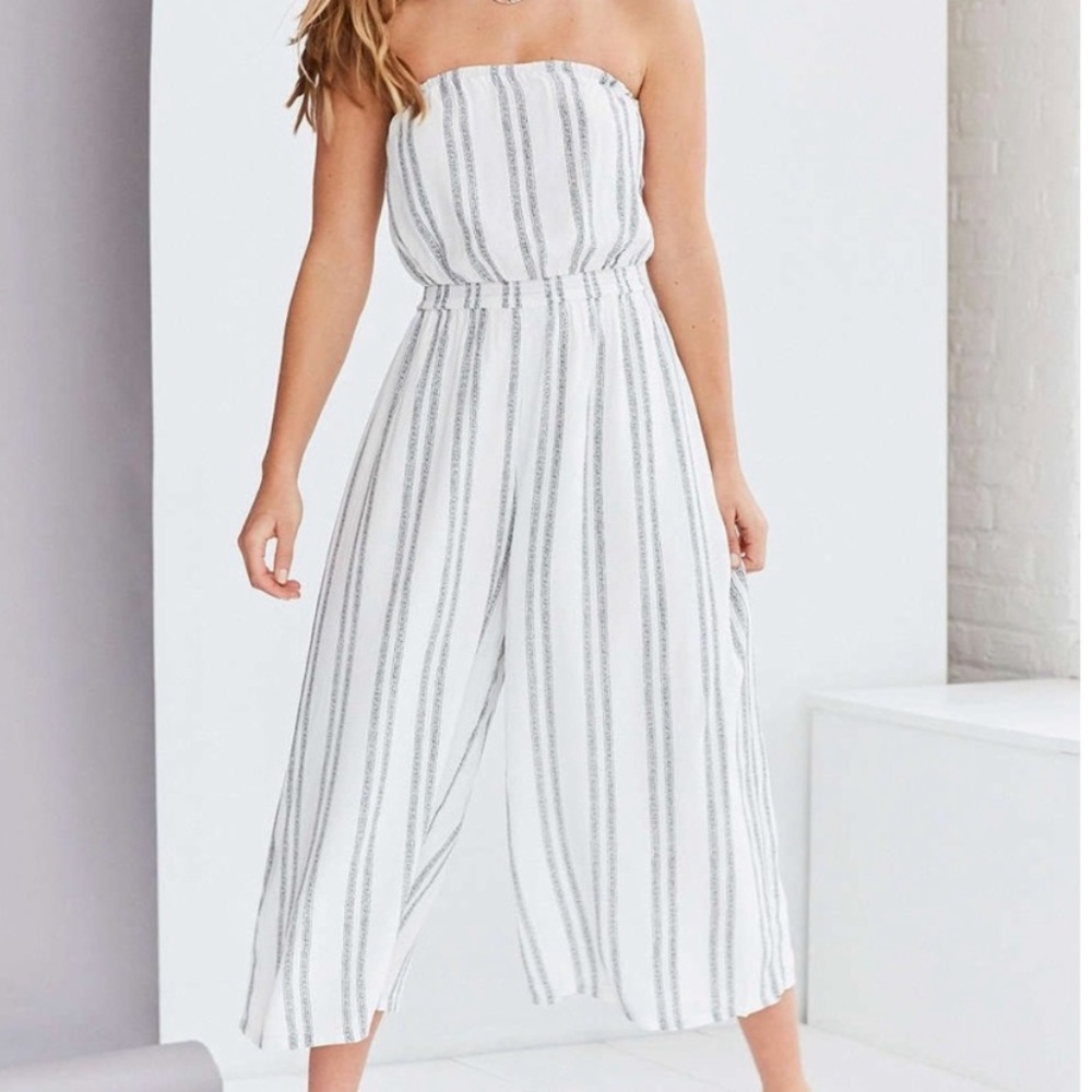 Striped white and gray strapless jumpsuit